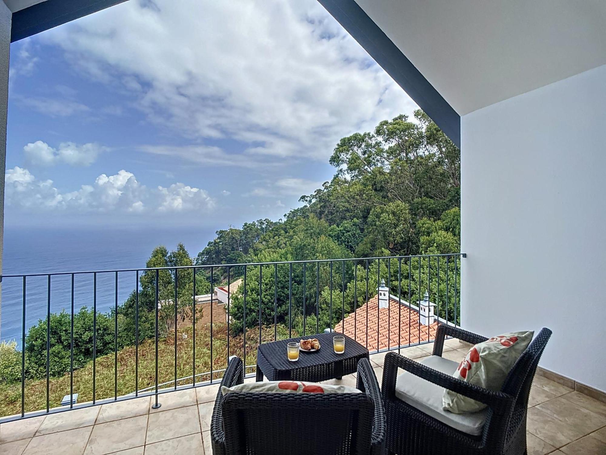Vinhaticos Villa By Atlantic Holiday ปอร์โต โมนิซ ภายนอก รูปภาพ