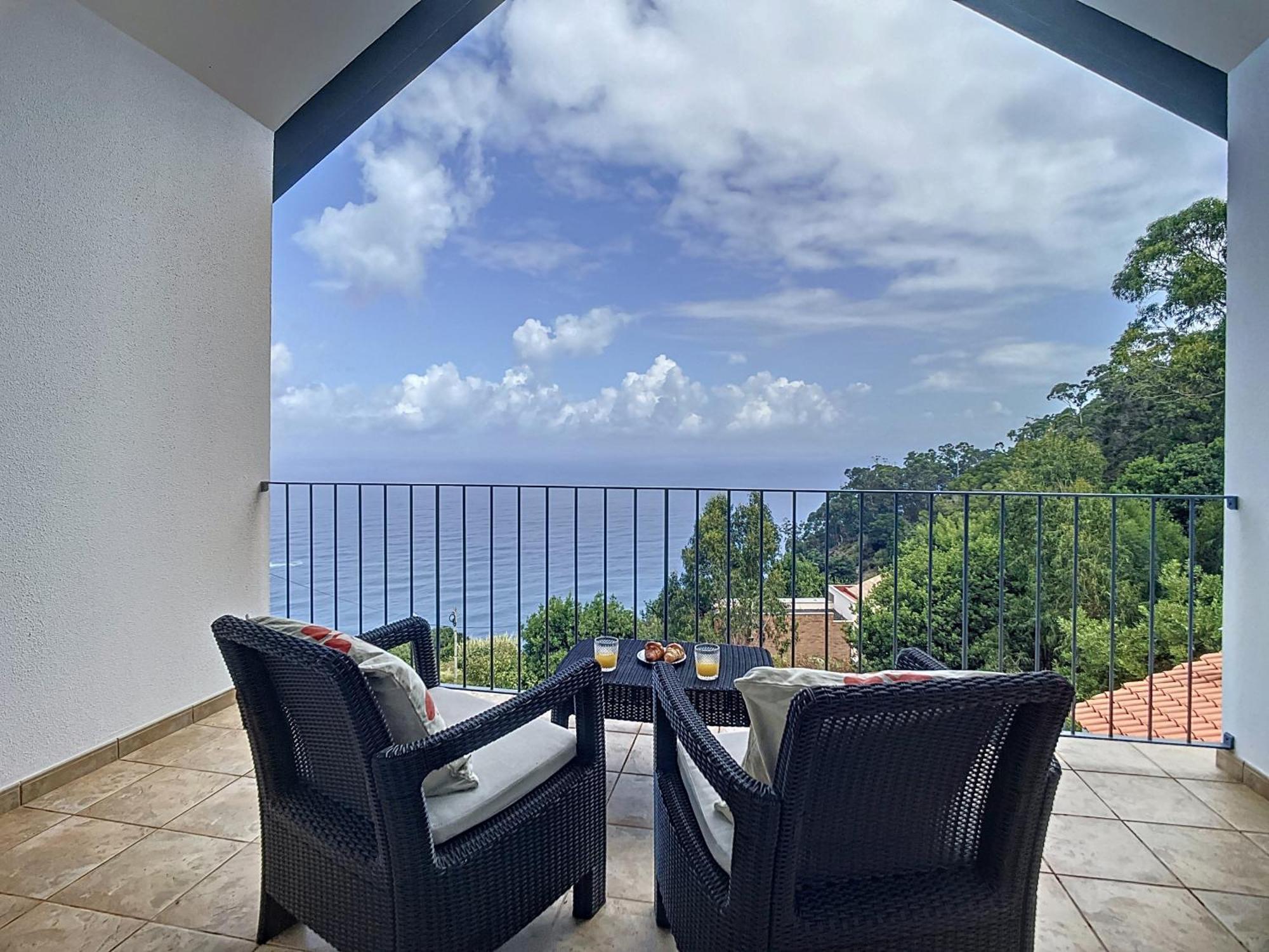Vinhaticos Villa By Atlantic Holiday ปอร์โต โมนิซ ภายนอก รูปภาพ