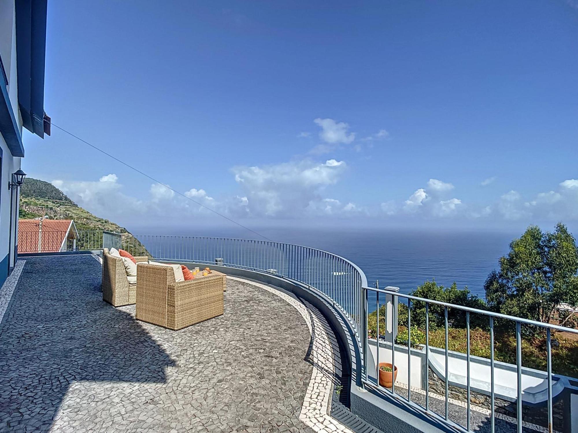 Vinhaticos Villa By Atlantic Holiday ปอร์โต โมนิซ ภายนอก รูปภาพ